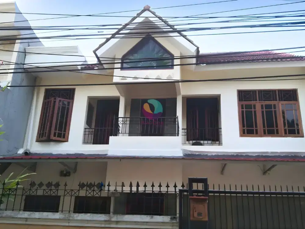 Rumah Rapi di Bawah Harga Pasaran di Cipinang Indah, Jakarta Timur
