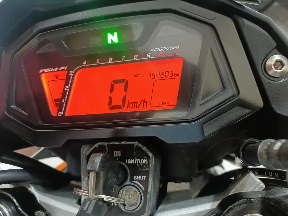 Honda SONIC REPSOL 150 2016 ISTIMEWA MULUS KM LOW TIDAK BISA KREDIT