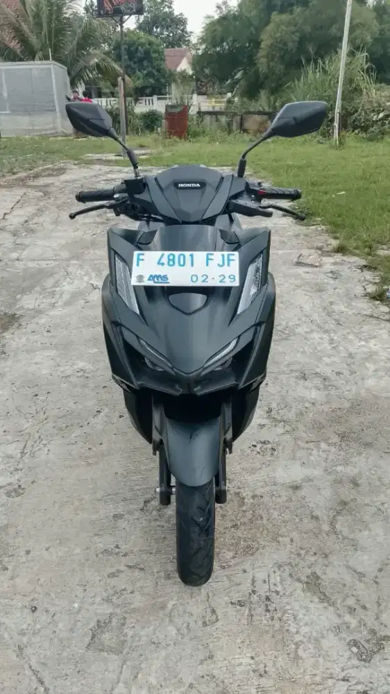 Nia:DP 900RBU VARIO 160 CBS PLAT F KAB PAJAK HIDUP CASH NEGO