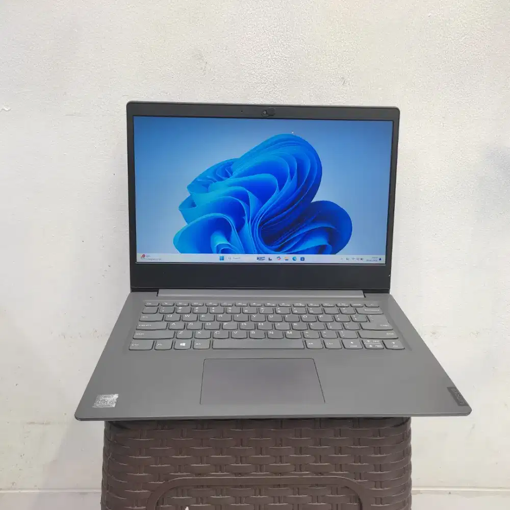 LENOVO V14-IIL INTEL CORE i5-1035G1 RAM 8 GB SSD 128 GB