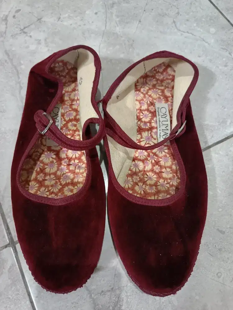 Sepatu Flat Shoes Cayumas Size 42 atau 27 cm.
