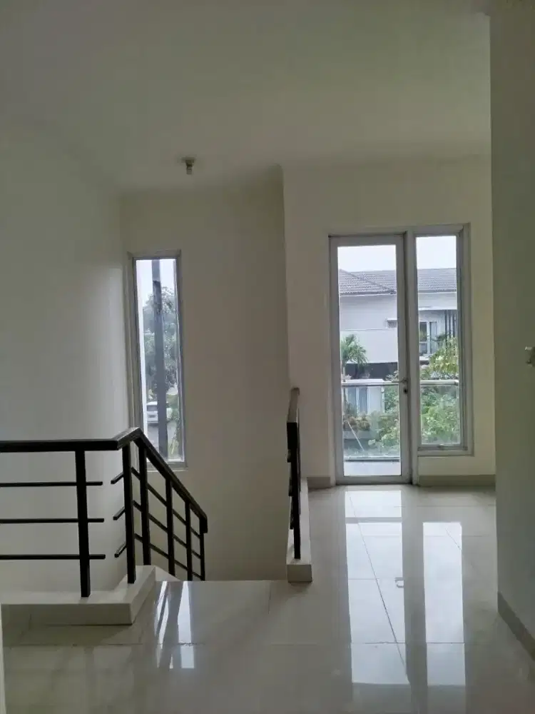 Rumah Siap Huni Lokasi Strategis Di Cluster Martinez Gading Serpong