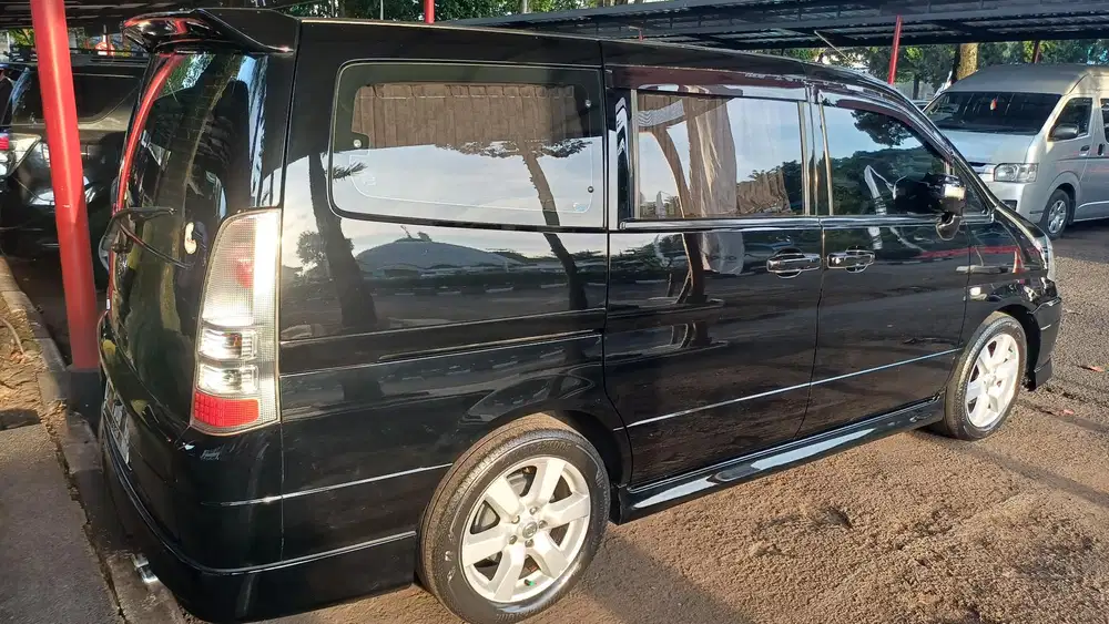 Nissan Serena 2011 Bensin