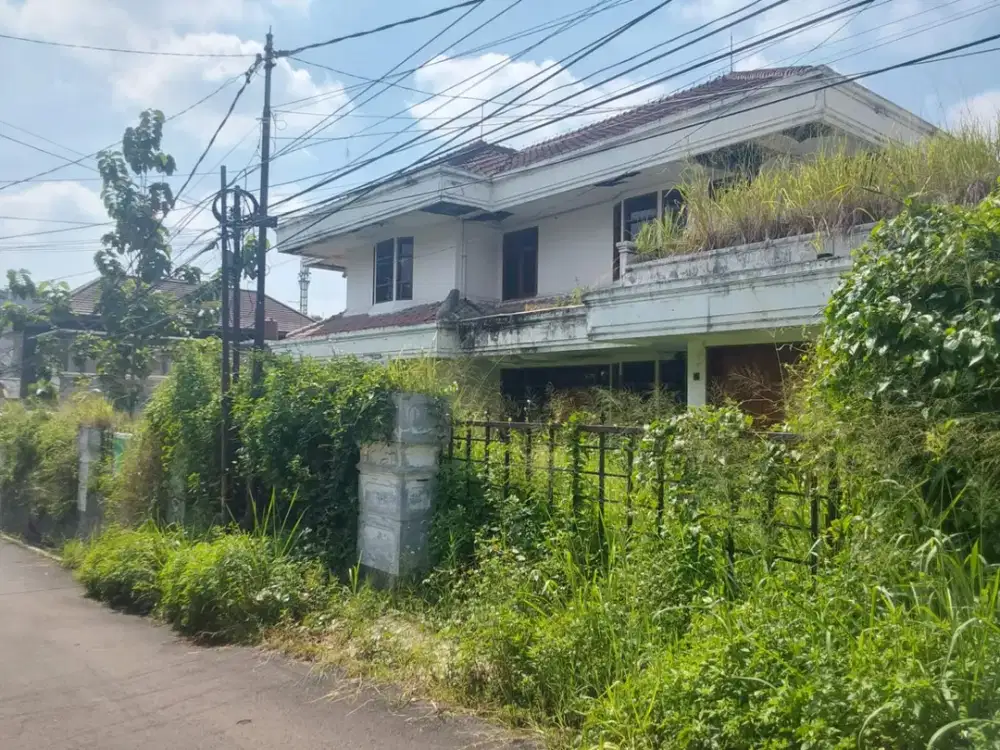 DIJUAL RUMAH HITUNG TANAH DI SETRASARI BANDUNG UNIV MARNAT TOL PASTEUR