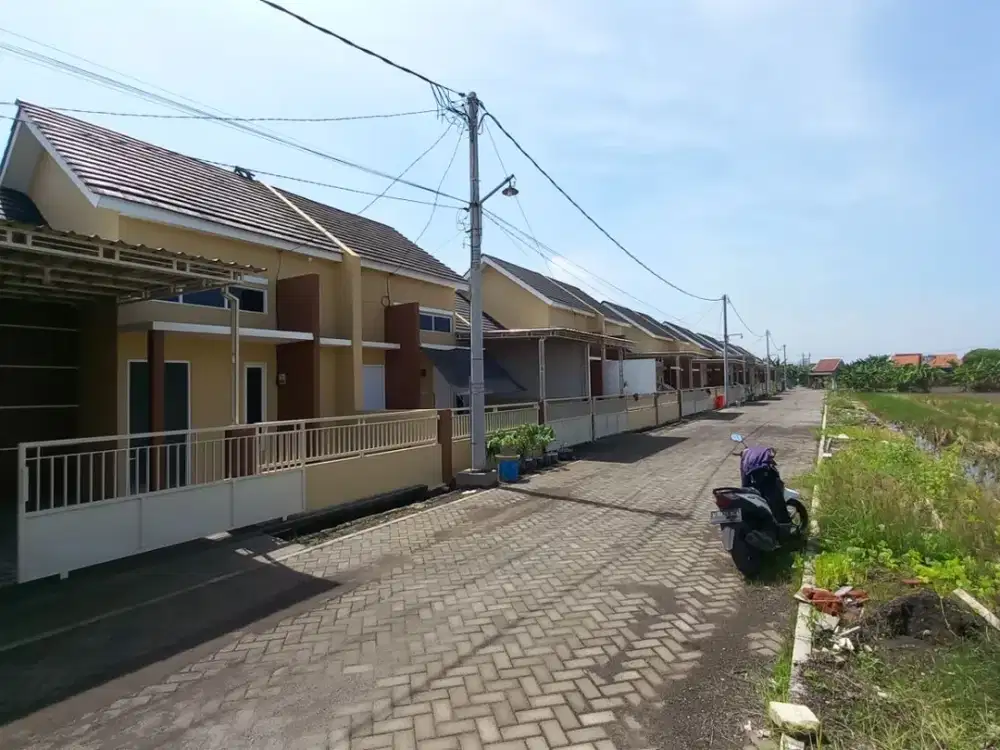Rumah siap huni free pagar kanopi lokasi sukodono