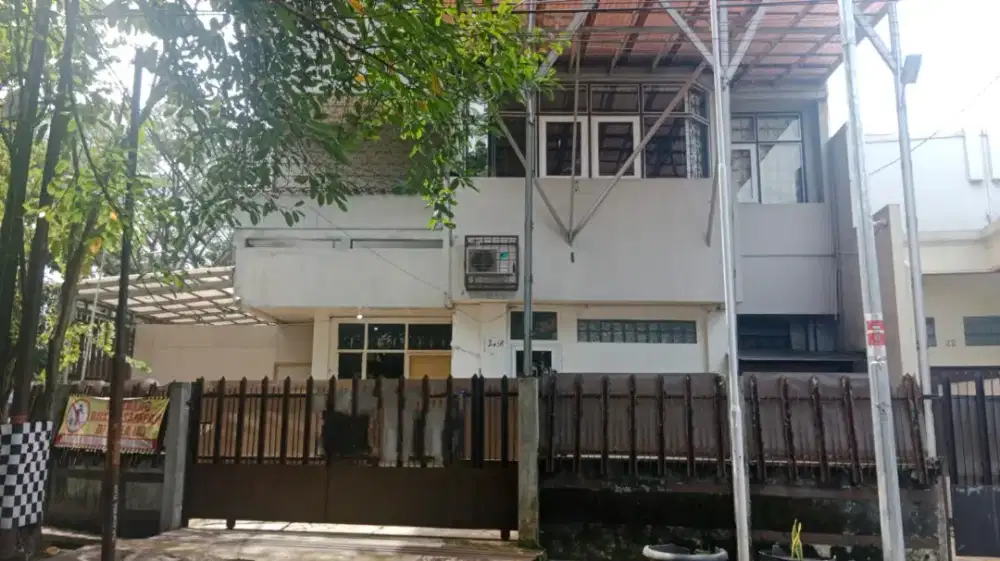 Disewakan rumah mainroad sayap pungkur
