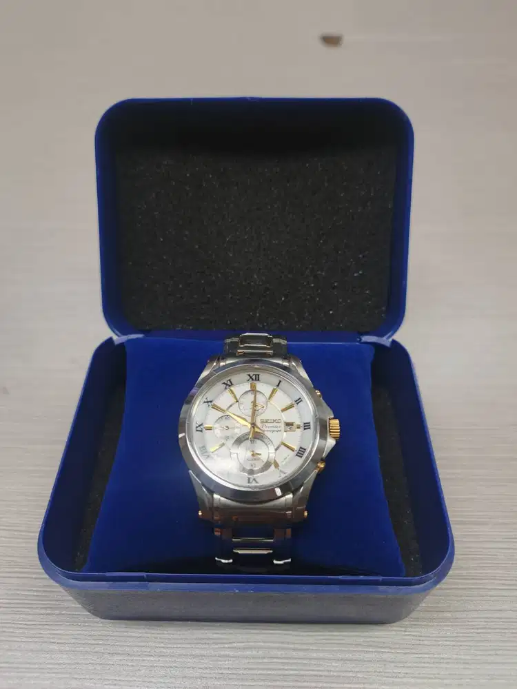 Jam Pria Premium Automatic Seiko Premier SNAD28P1 Good Condition.