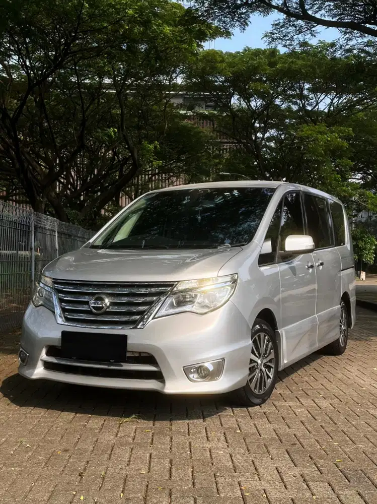 NISSAN SERENA 2.0 HWS AT 2016