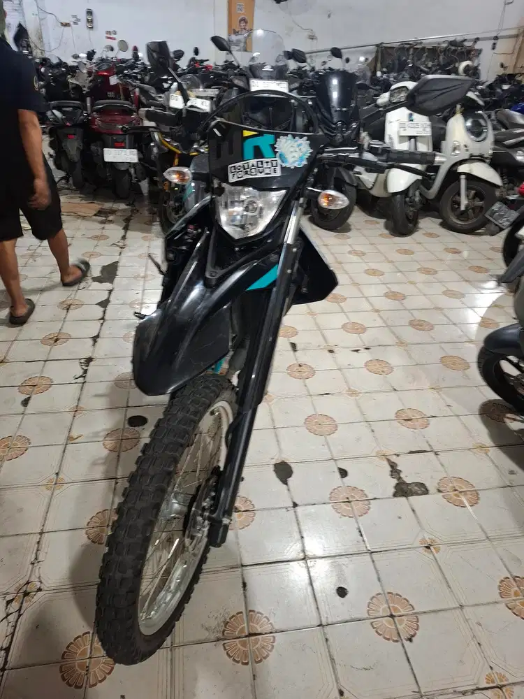 Yamaha WR 155CC 2024 Hitam