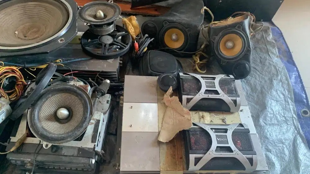Audiophile Bekas Kontes