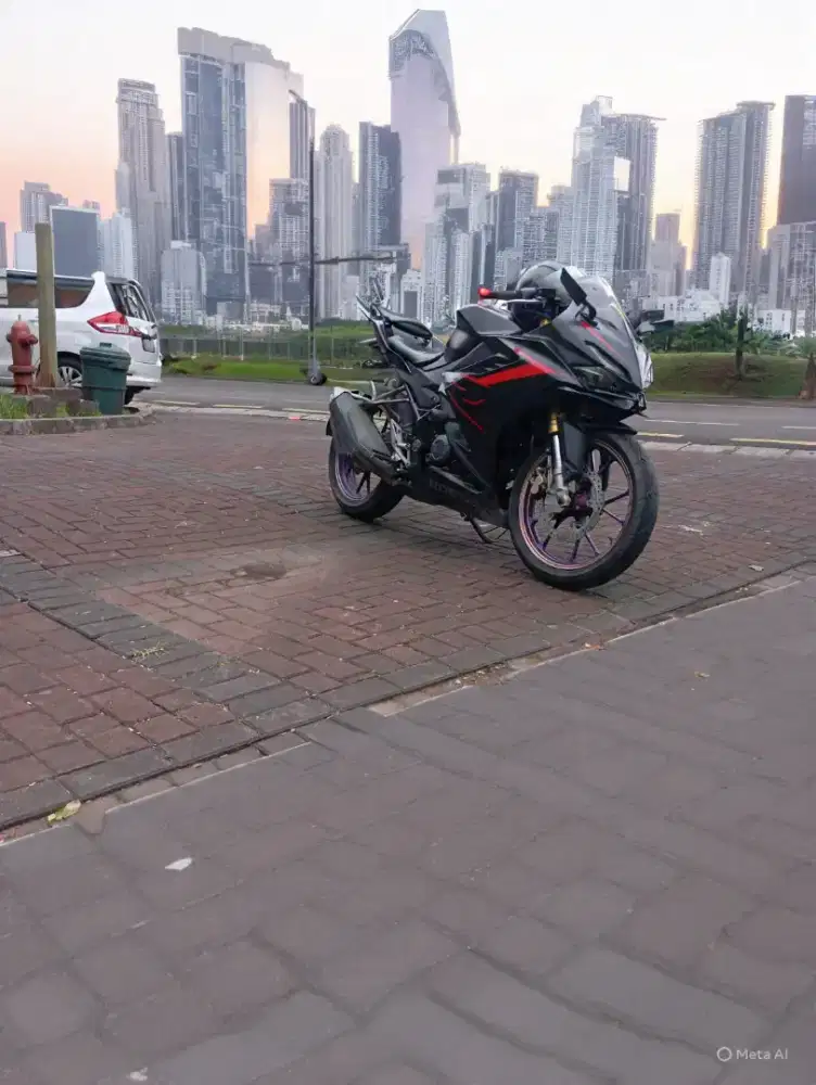 Honda CBR 150 tahun 2021