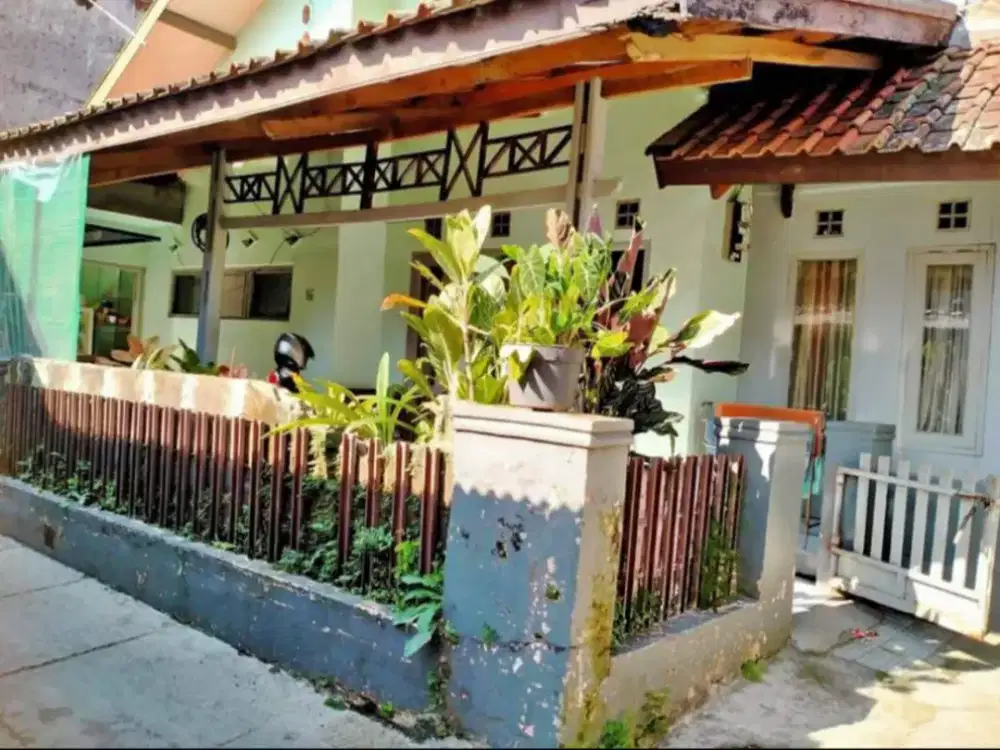 Dijual rumah 1 lantai tengah kota sayap pungkur