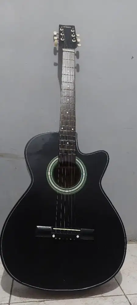 Gitar akustik ymahaa New