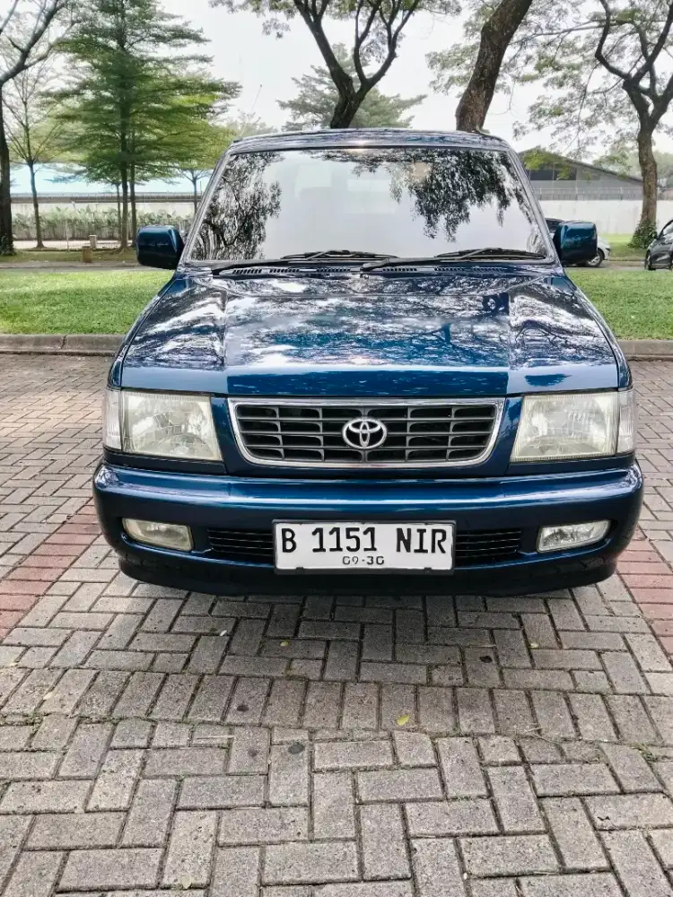 Kijang lgx EFi 1.8 tahun 2000