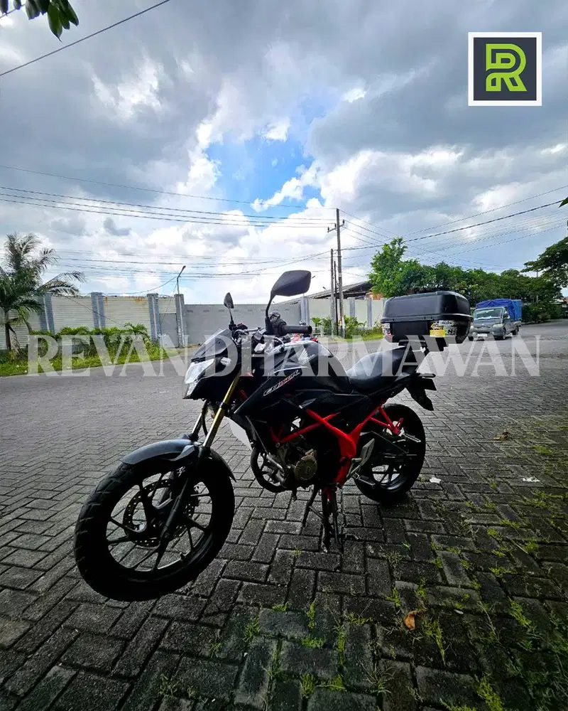 Honda CB150R Spek Touring
