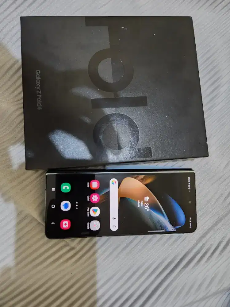 Samsung Z Fold 4 12/256 Minus