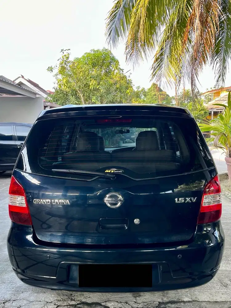 Nissan Grand livina 2010 Bensin