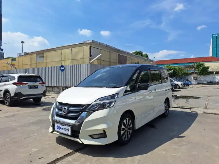 KM Rendah - Nissan Serena 2.0 Highway Star Bensin-AT 2023