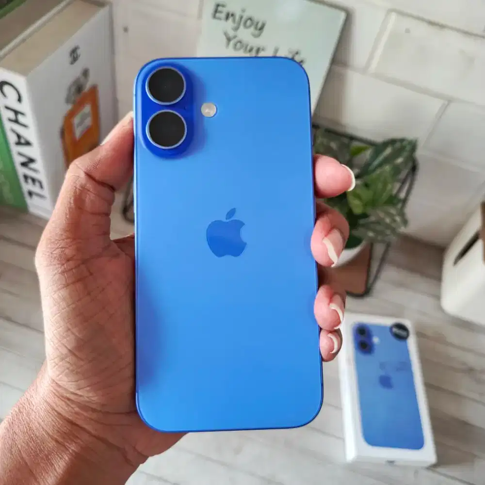 iPhone 16 128 GB Ultramarine Biru Mulus Like New Garansi Resmi ON