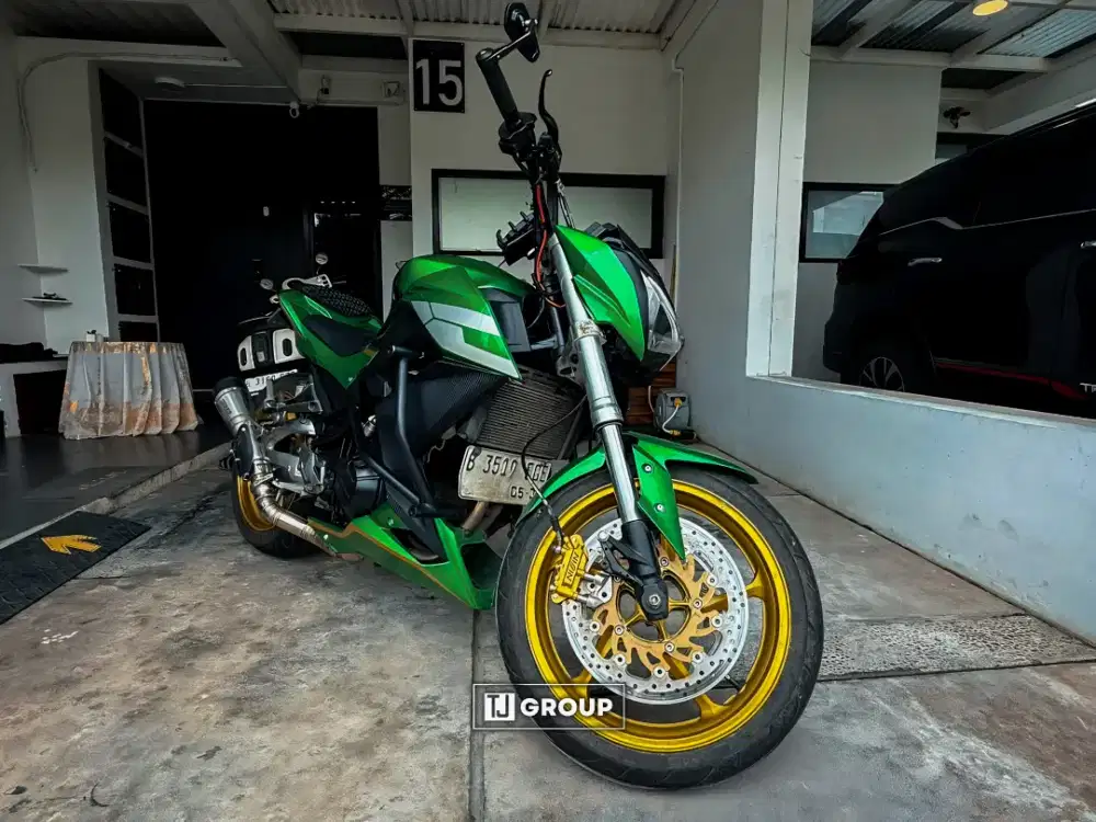 FOR SALE!! Kawasaki Z250 2015