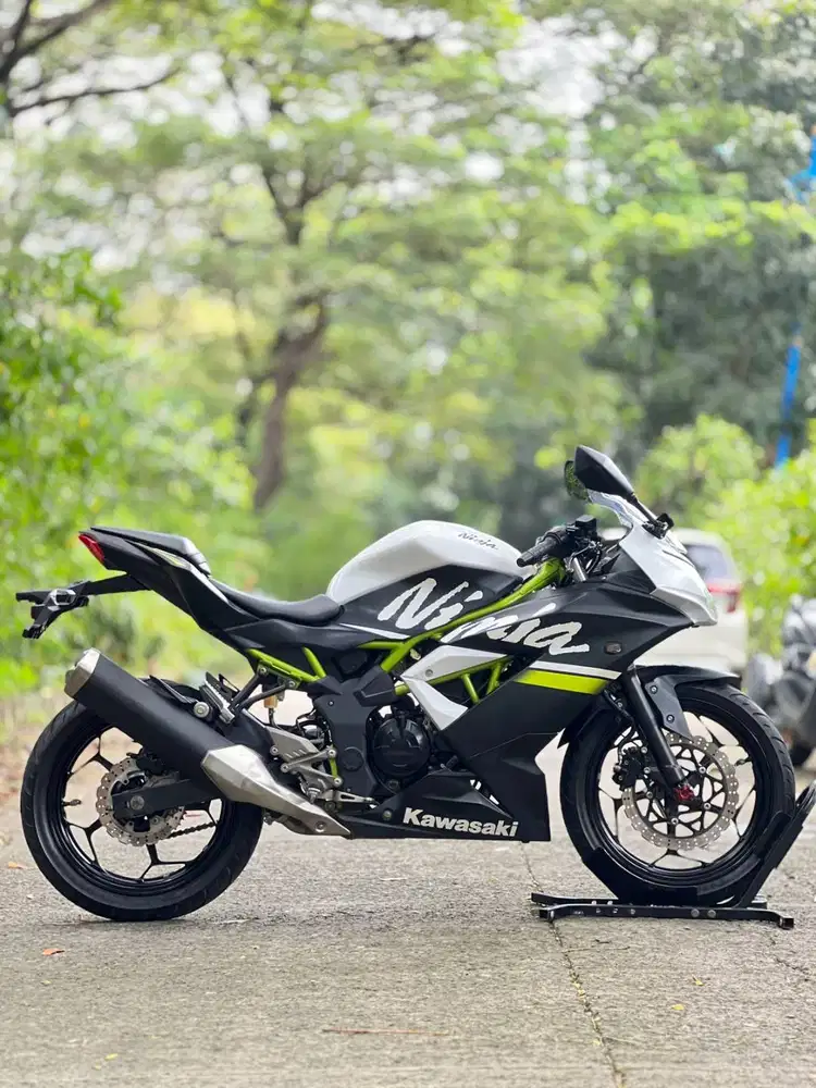 KAWASAKI NINJA 250 MONO SL 2019 PUTIH KM 5K PAJAK ON SIAP GAS JAUH