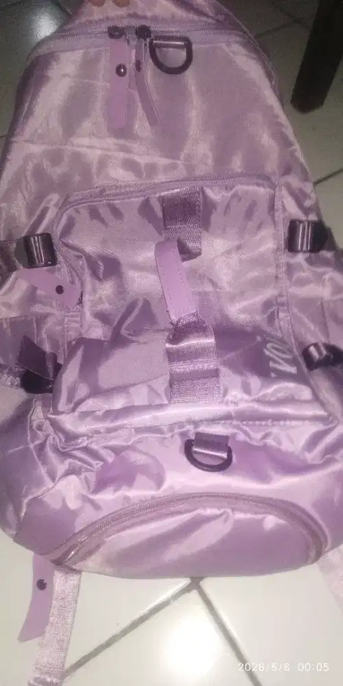 Tas Gunung wrna ungu