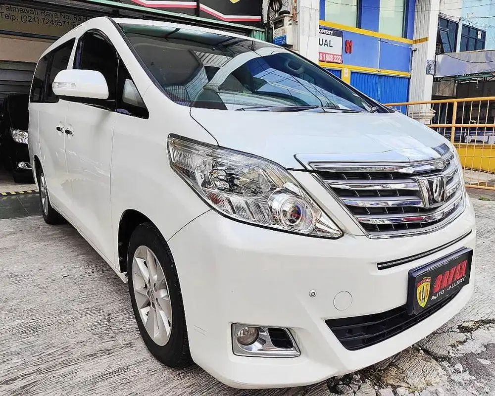 READY ALPHARD G PILOT SEAT PUTIH APIK