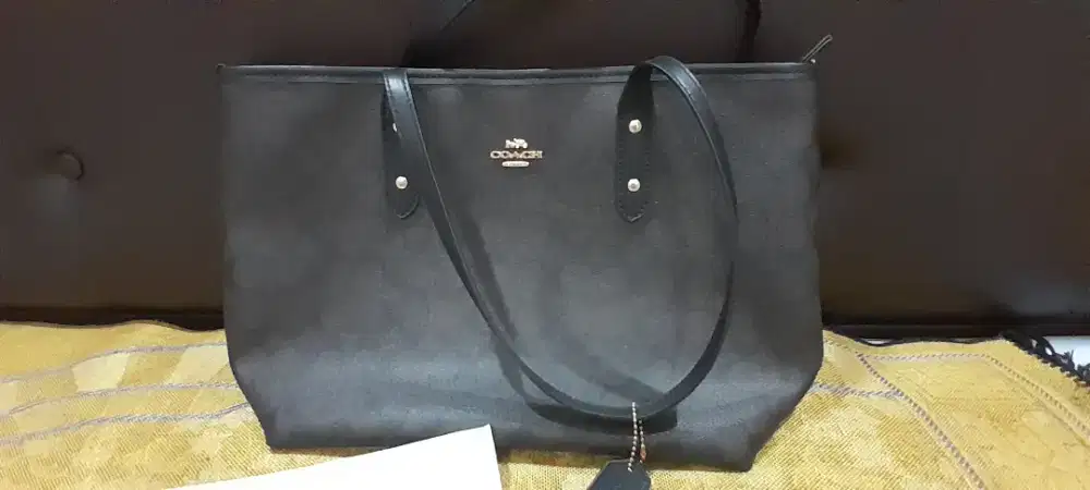 Coach Tote Large