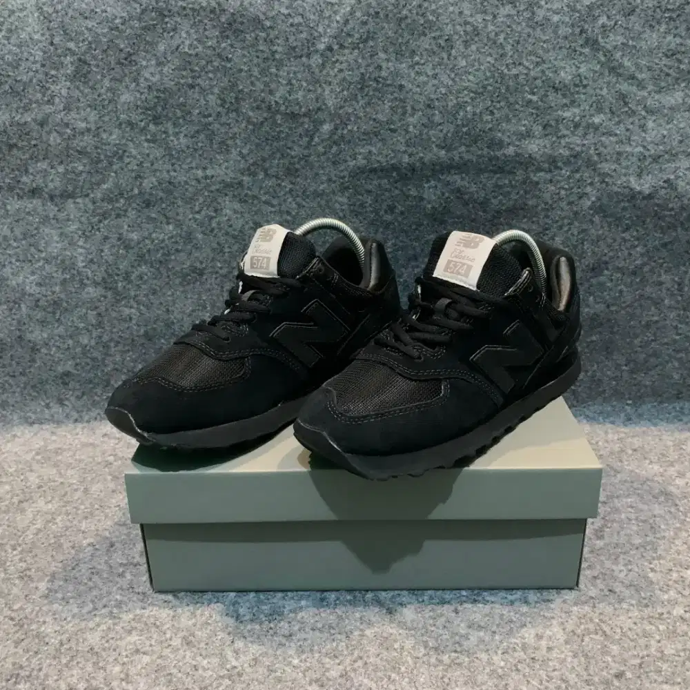 NEW BALANCE 530