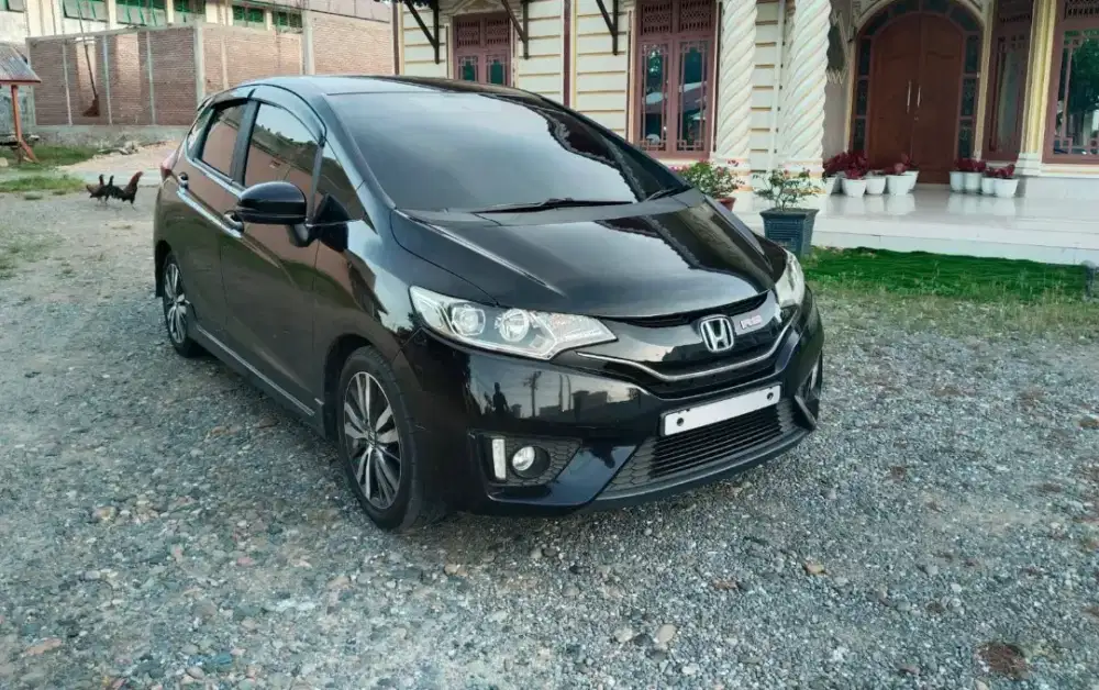 Dijual Honda Jazz RS 2015 Matic