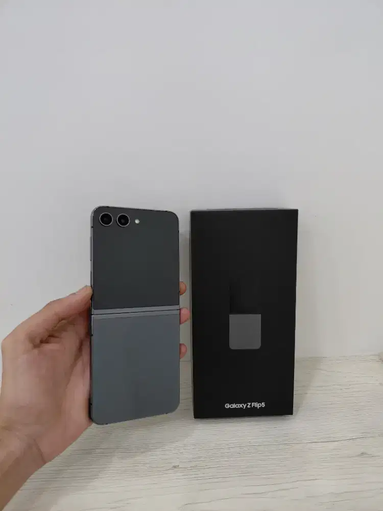 Samsung z flip 5 8/256gb