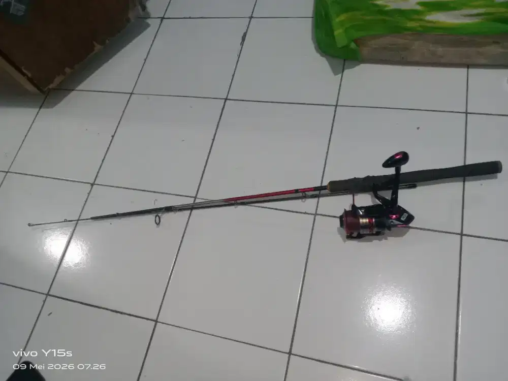 Jual pancingan satu set tanpa sarungnya.