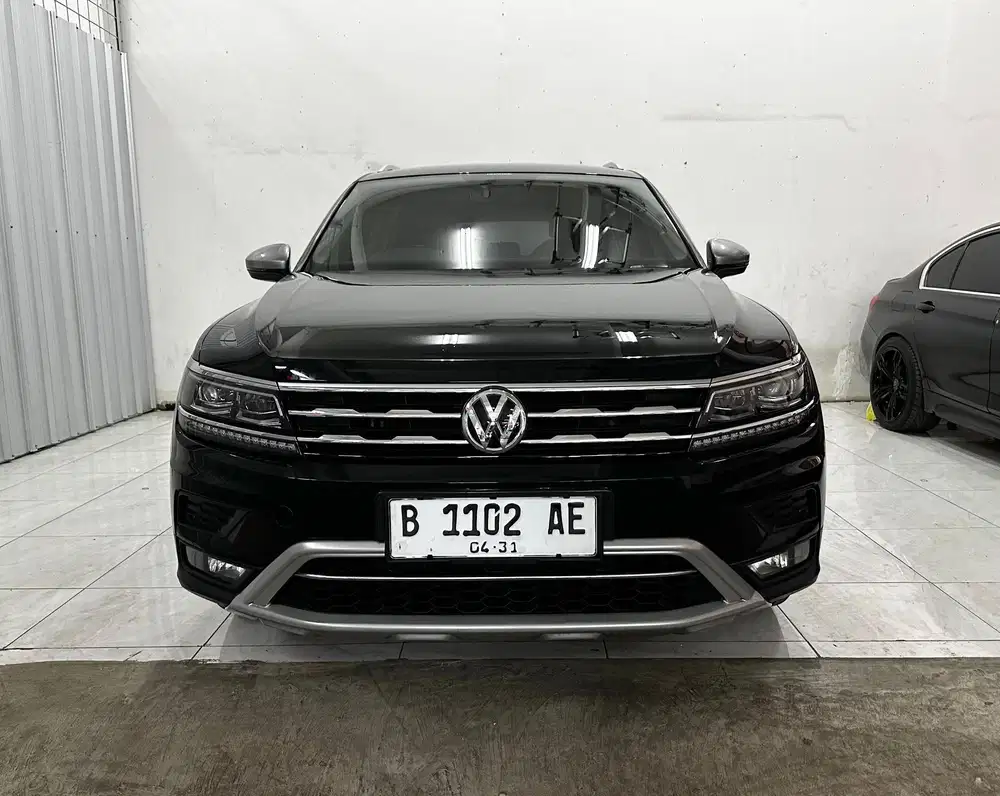 VW Tiguan Allspace 2021 Nik 2020 Km Low Full Original Cat Seperti Baru