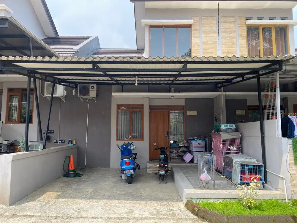 JUAL RUMAH SIAP HUNI KOTA BALI INCLUDE POMPA, CARPORT, AC, WATER HEATE