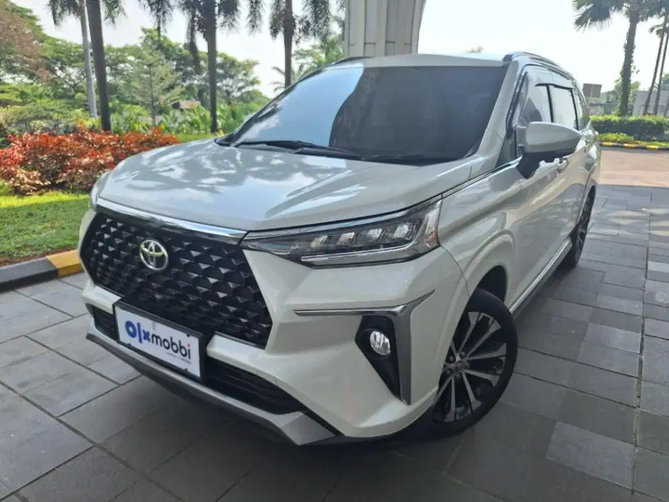 Toyota Avanza 1.5 New Veloz Q CVT Bensin-AT 2022 Putih