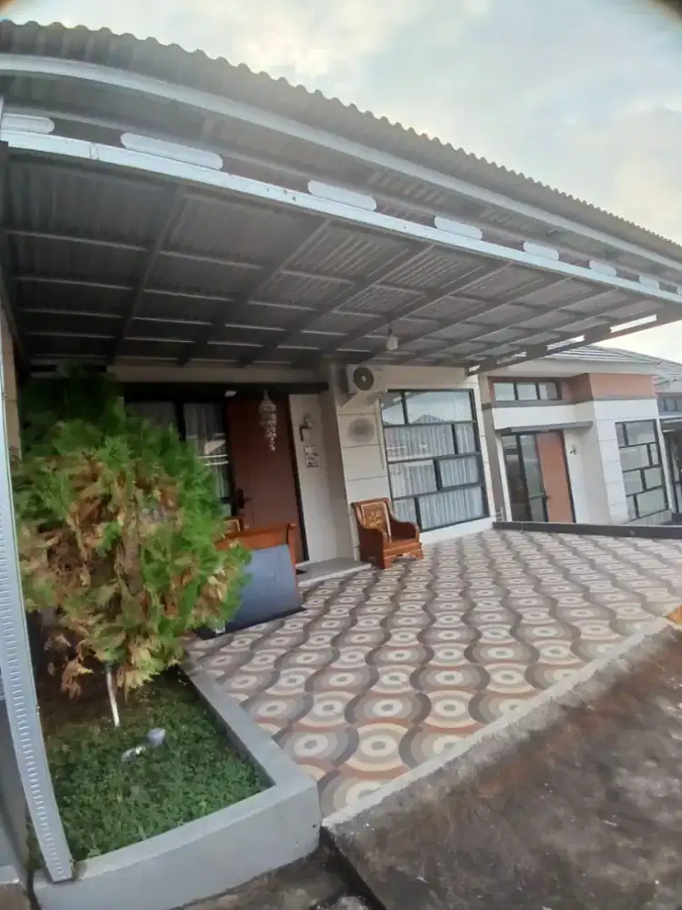 Disewakan rumah dgn prabot di Cluster Roosewood Perum SP