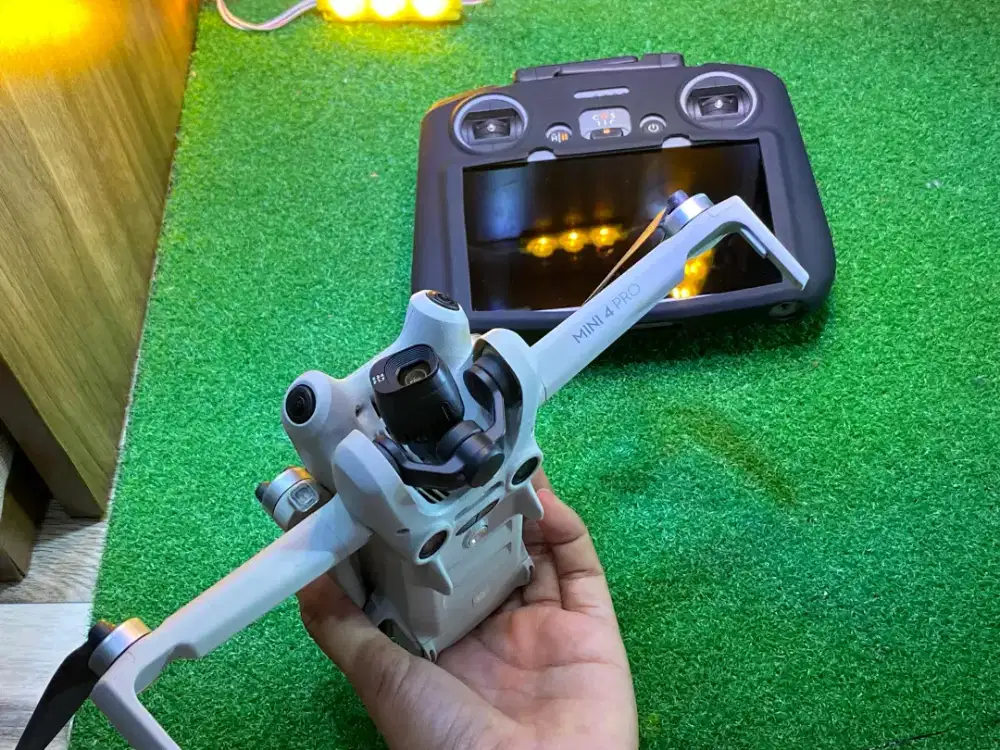 DJI Mini 4 Pro Combo