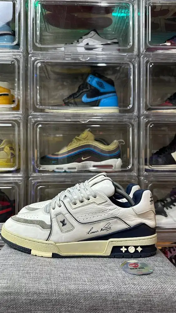 LOUIS VUITTON TRAINER SNEAKERS WHITE NAVY