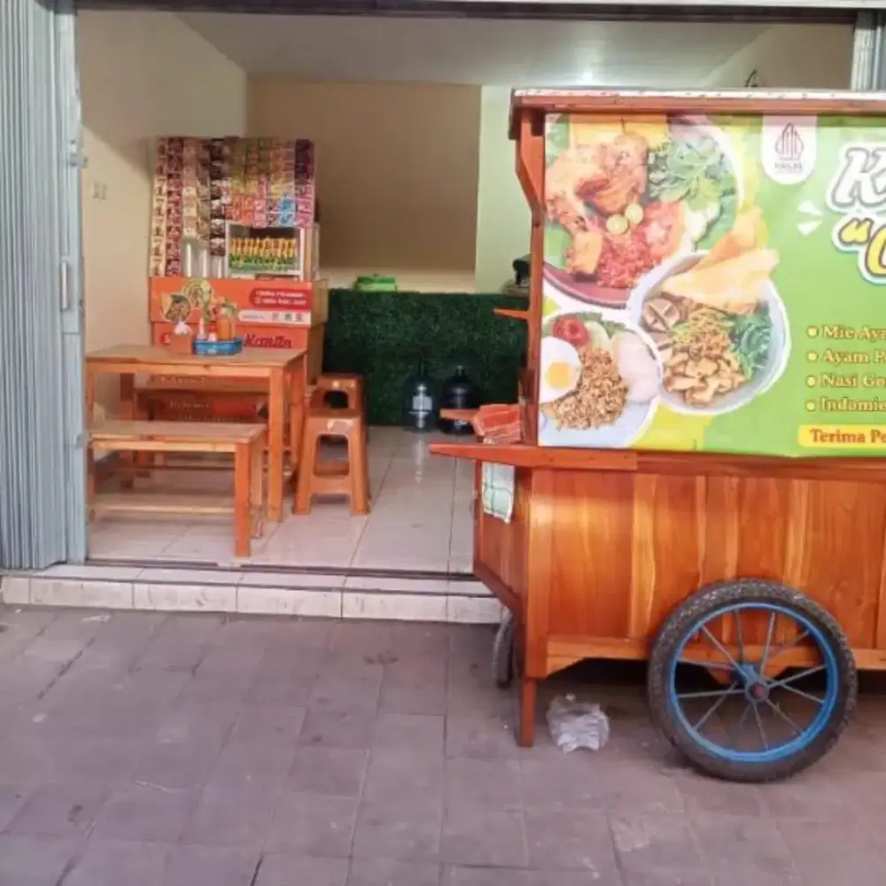 Karyawan Mie Ayam