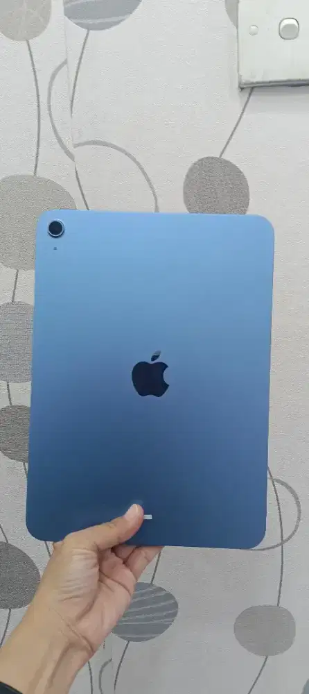 iPad gen 11 128 wifi only iBox garansi on