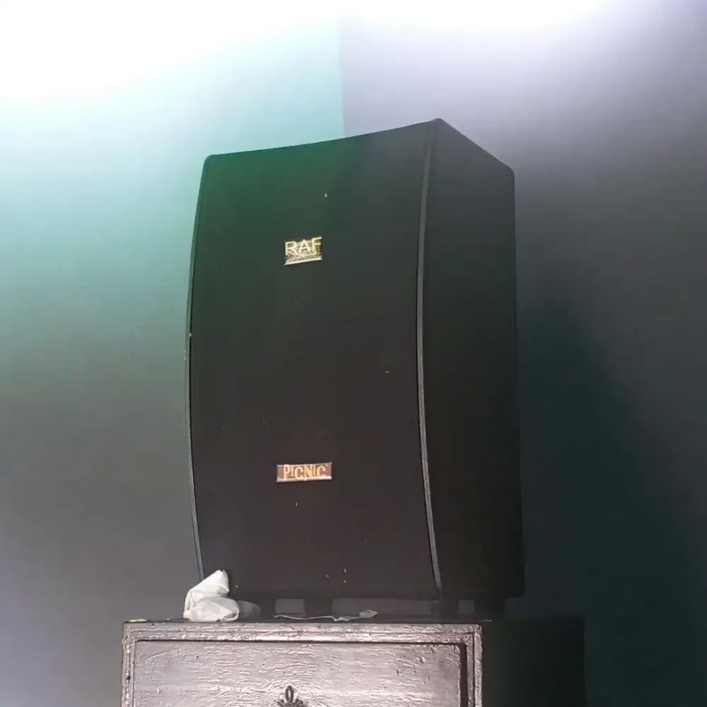 Speaker bluetooth