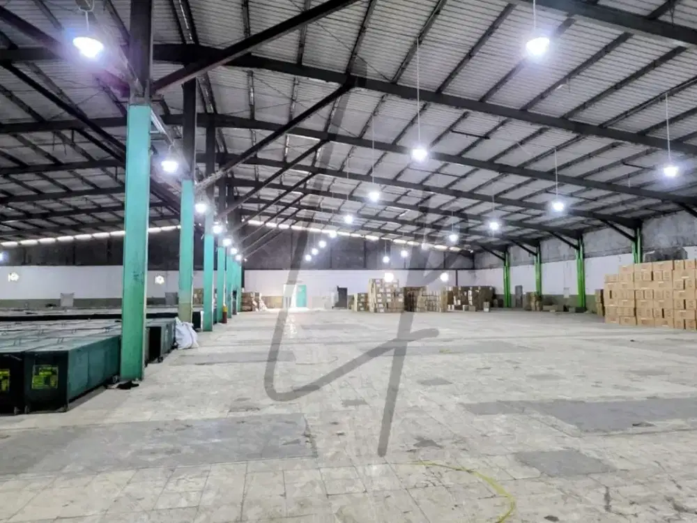 GUDANG SIAP PAKAI DI LEUWIGAJAH  5 MENIT TOL BAROS BISA UNTUK PRODUKSI MAKANAN