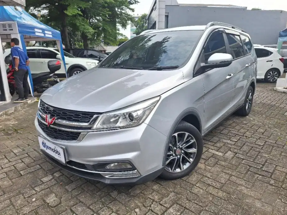 Wuling Cortez 1.5 CT Lux Bensin-AT 2020 Silver
