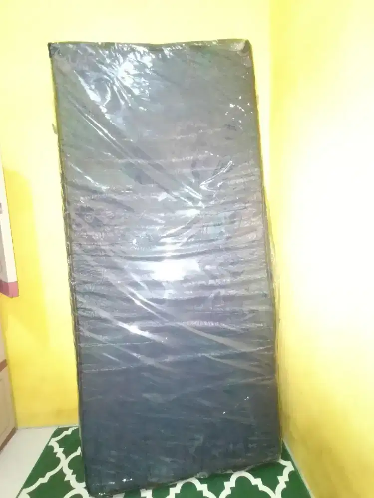 Tempat tidur  masih baru
