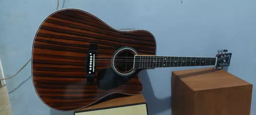 Gitar akustik jumbo tanambesi new jreng
