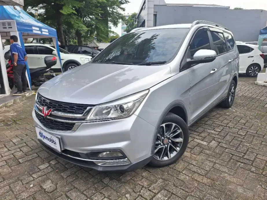 Wuling Cortez 1.5 CT Lux Bensin-AT 2020 Silver