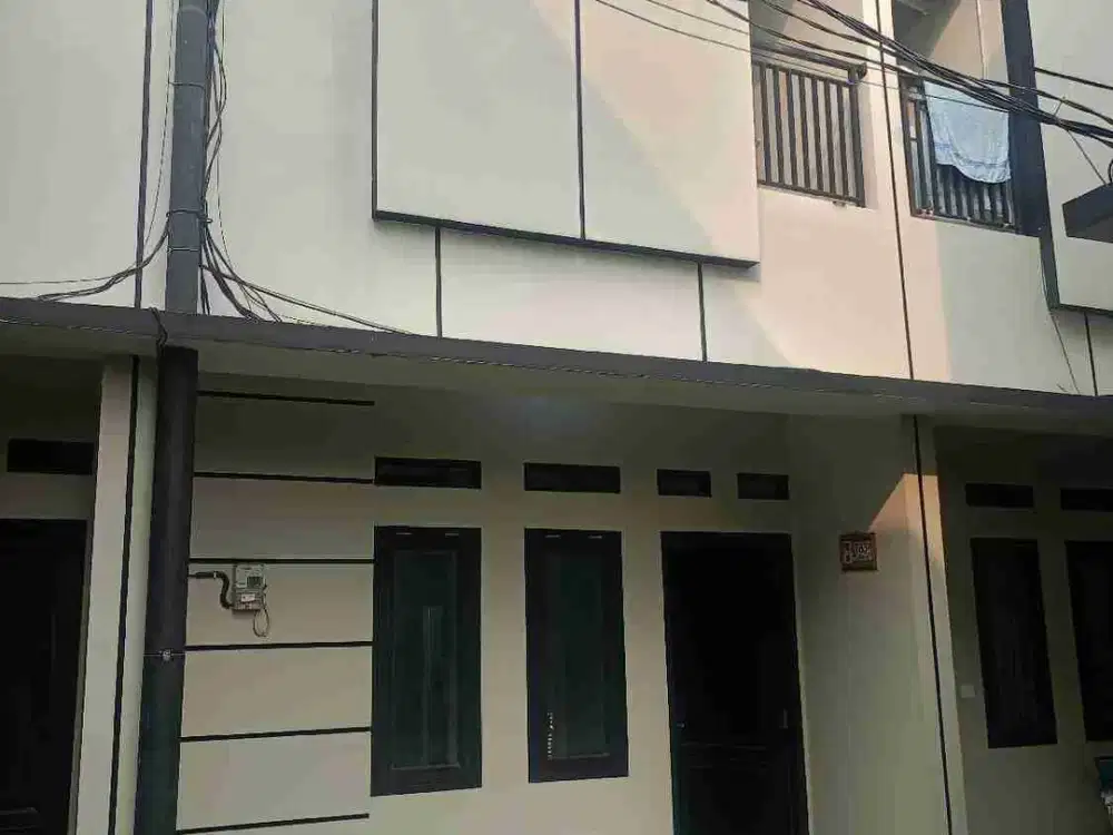 rumah siap huni di jln ikan hias batu ampar condet