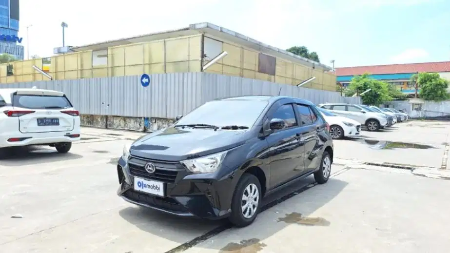DP MURAH - Daihatsu Ayla 1.0 M Bensin-MT 2023 Hitam