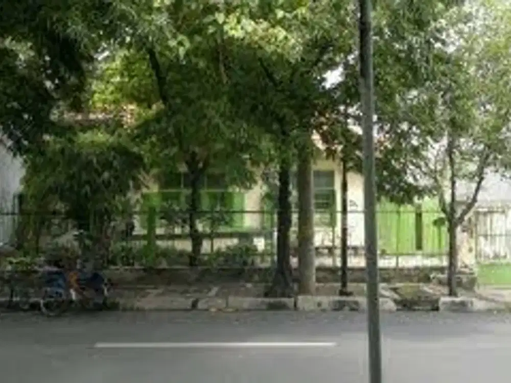 Rumah Tengah Kota Strategis Dekat Kusuma Bangsa