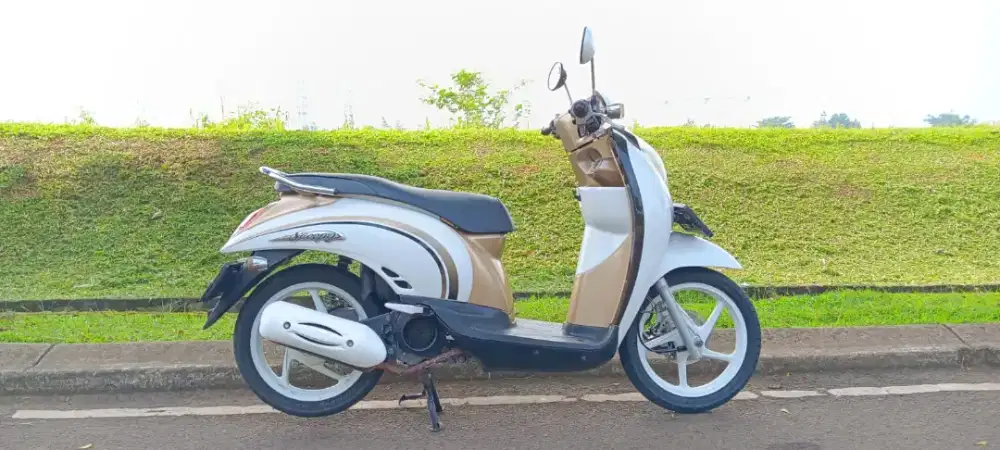 Honda Scoopy 2011 good condition